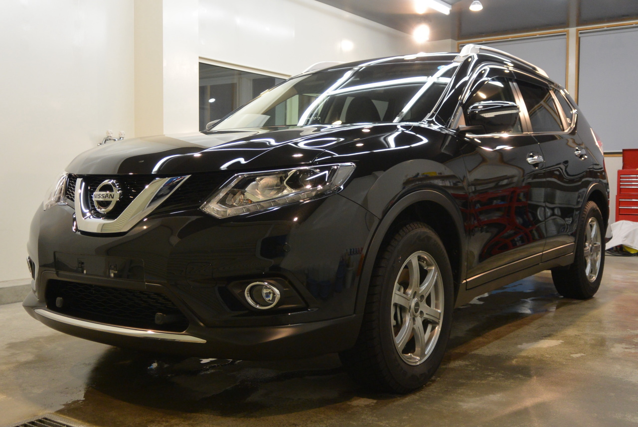 日産 エクストレイル 軽研磨+グロスアーマー - BeautifulCars